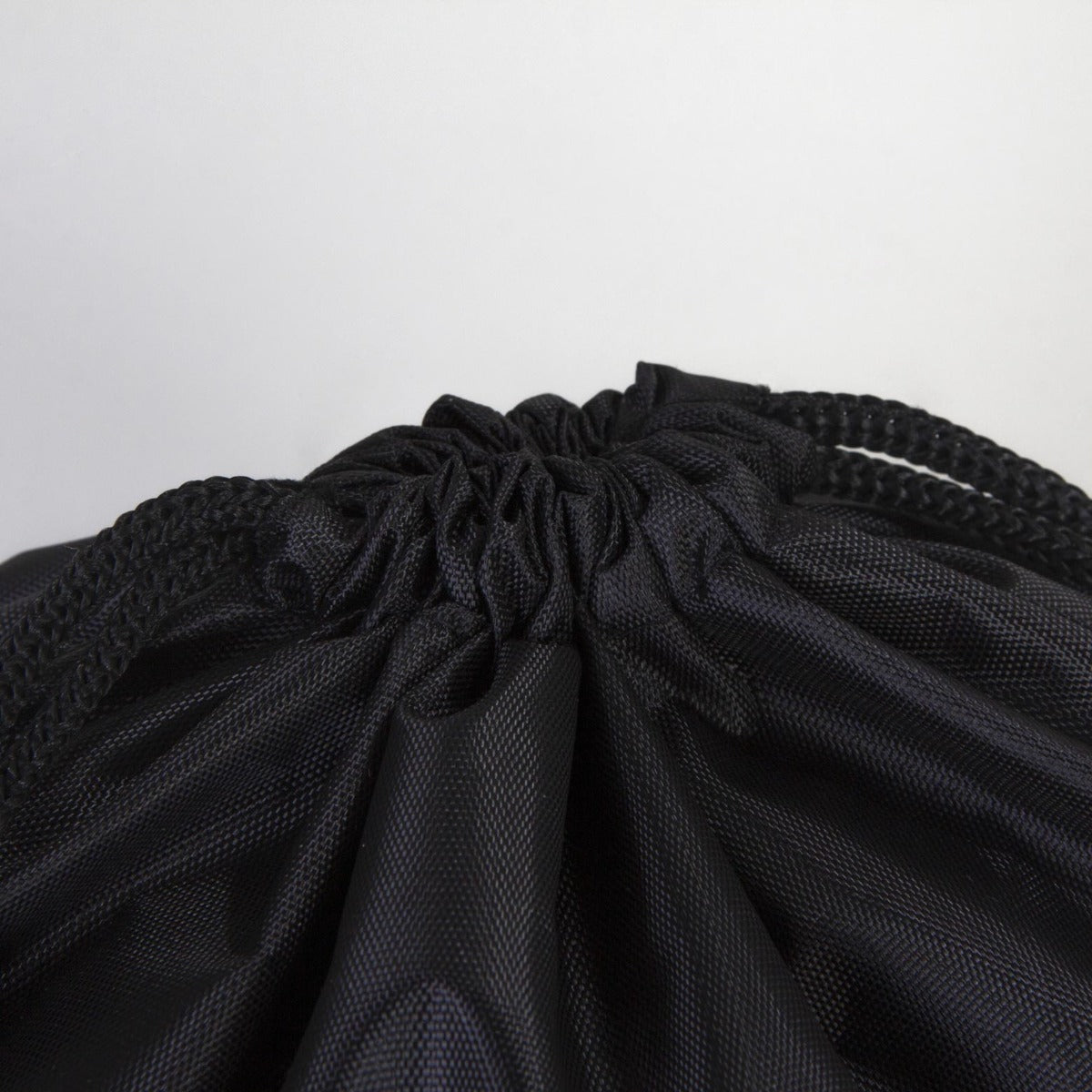 İmperteks 32x45 Kuş Gözlü Büzgülü Sırt Çantası - Siyah - istecanta.com