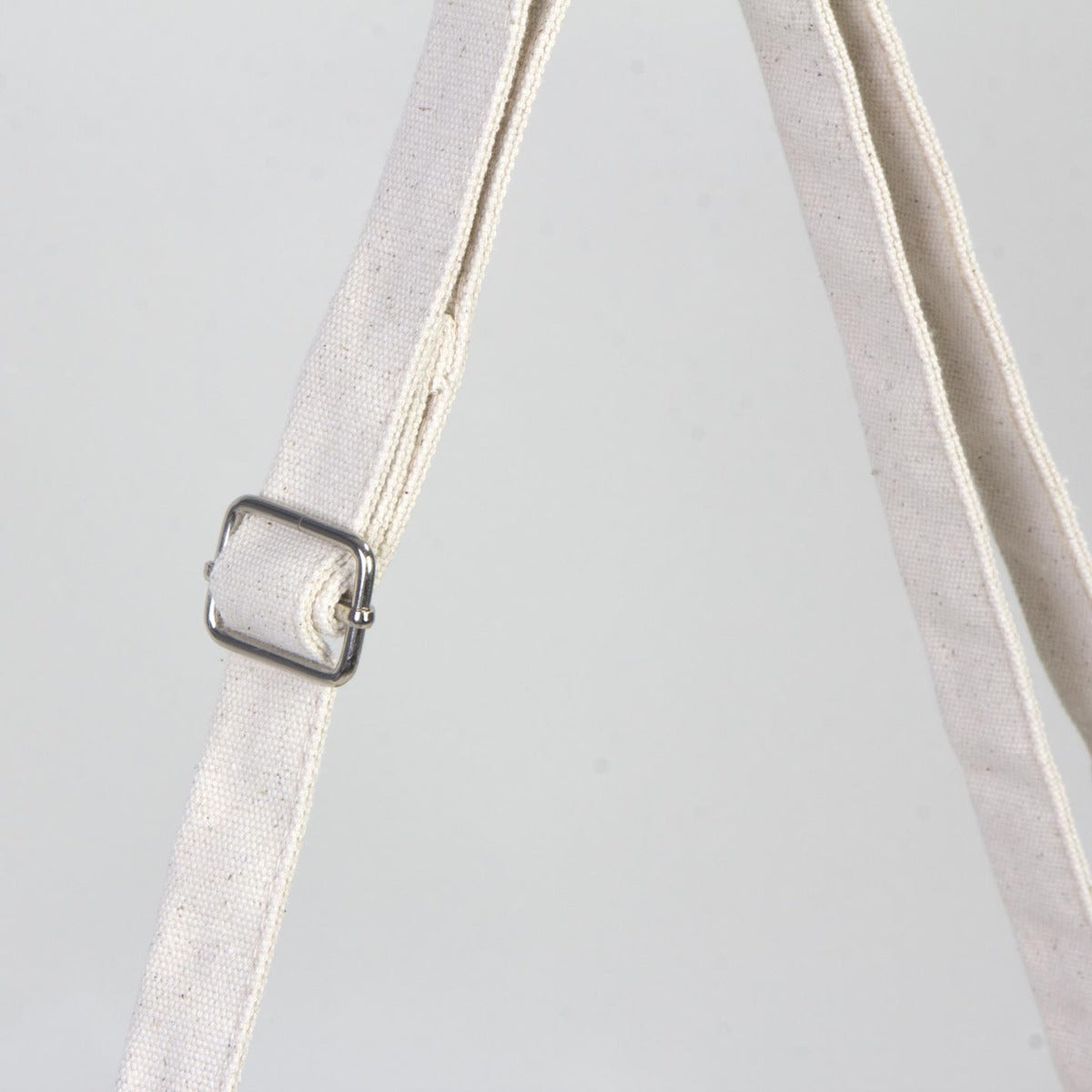 Kanvas Postacı Çantası 34x27x8 cm - istecanta.com