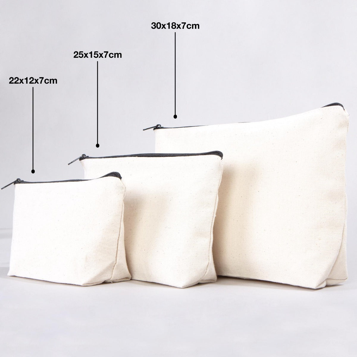 Kanvas Makyaj Çantası - Alttan Körüklü 22x12x7 cm - istecanta.com