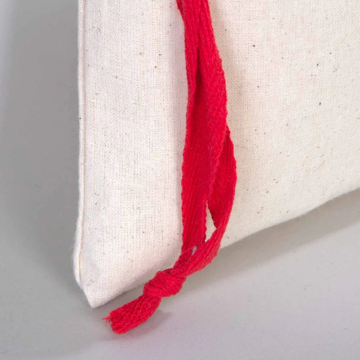 15x20 cm Renkli İp Kırmızı Bez Kese – Kadınlar Günü Kesesi