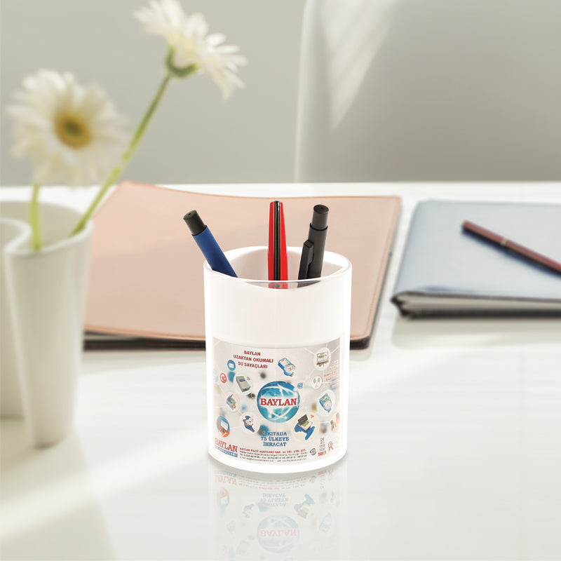 Beyaz PVC-Akrilik Masaüstü Kalemlik – Şeffaf Gövdeli 957