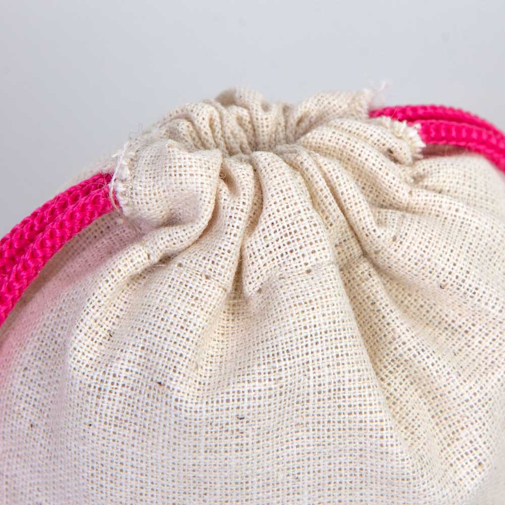 Karne Günü Hatıra Kesesi – Fuşya Büzgülü Pamuk 10×13 cm (Özelleştirilebilir)