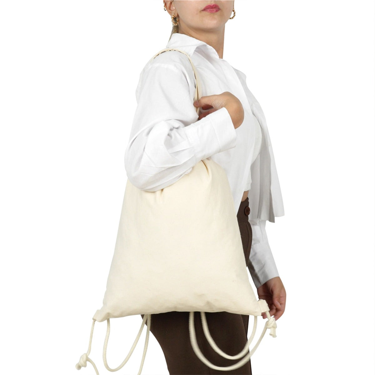 Yılbaşı Hediyesi: Çok Yönlü Büzgülü Bez Çanta 35x40cm – Elde, Omuzda, Sırtta Kullanım