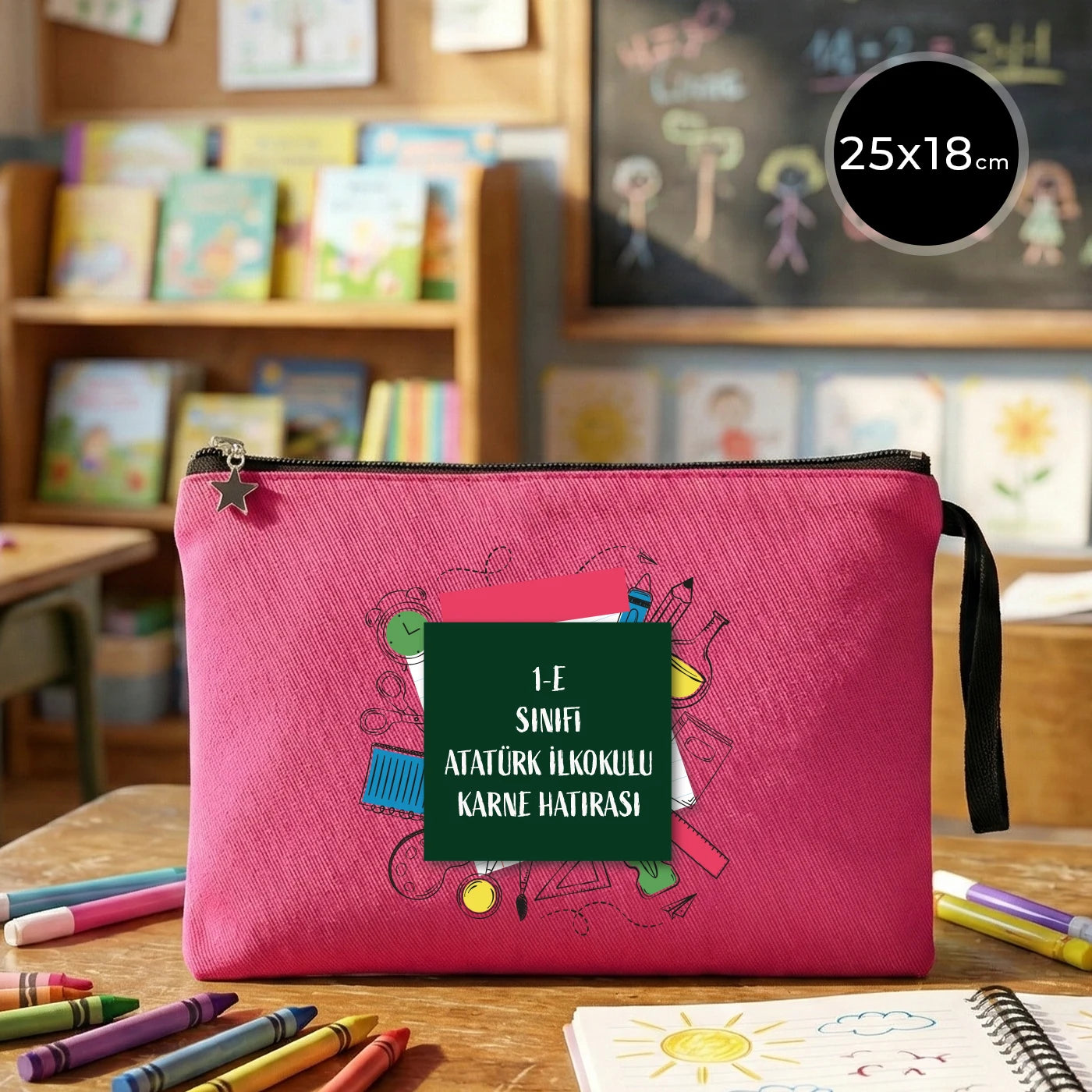 Fuşya karne günü temalı astarlı clutch çanta, okul figürlü ve özelleştirilebilir karne hediyesi tasarımı