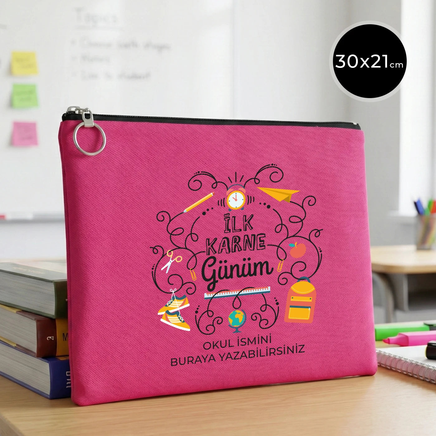 Fuşya karne günü temalı portföy çanta, okul figürlü ve özelleştirilebilir karne hediyesi tasarımı