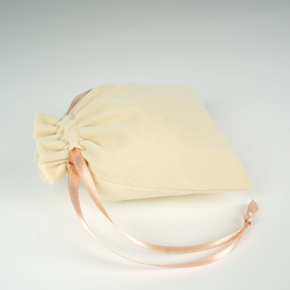 Kadife Gül Kese 10x14,5 cm - Pudra Renk İp