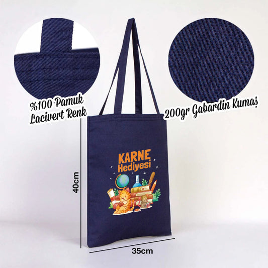 35×40 cm lacivert kanvas çantanın ön yüzünde, ürün grubuna ait 18 farklı desen seçeneğinden biri bulunur.