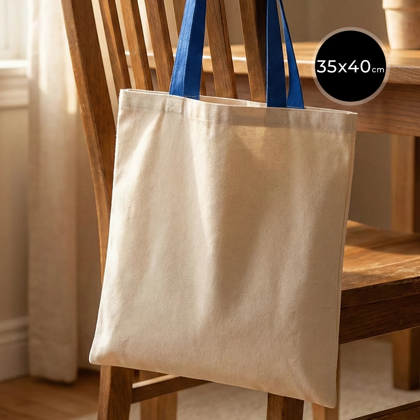 Saks mavi kulplu, ham bezden üretilmiş 35x40 cm boyutlarında günlük kullanım için ideal çanta.
