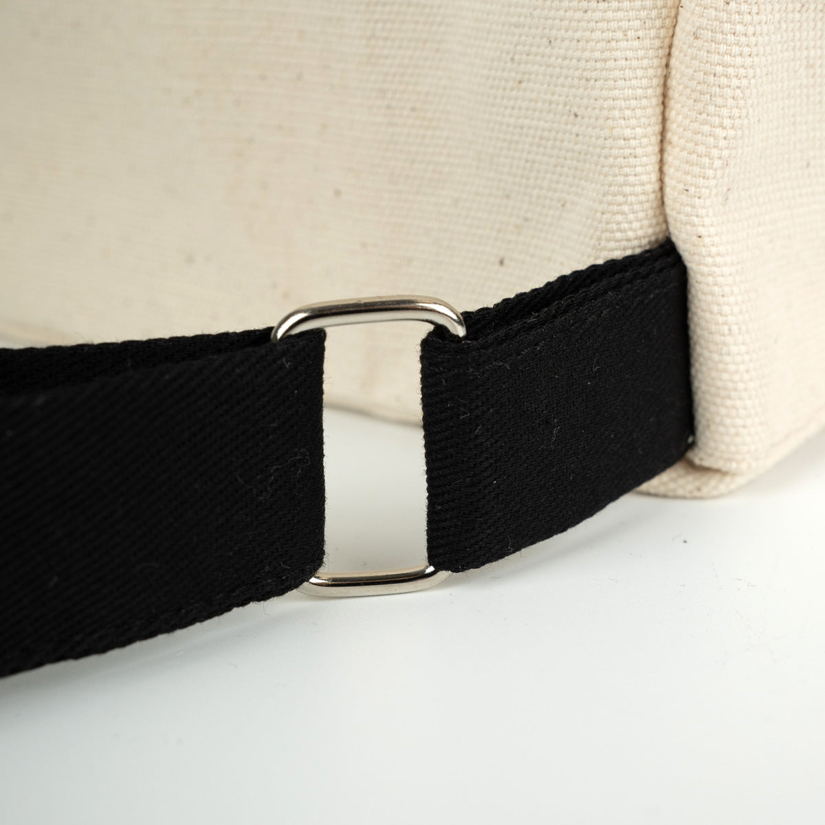 Karne Gününe Özel Siyah VIP Kanvas Sırt Çantası – Ön ve Yan Cepli