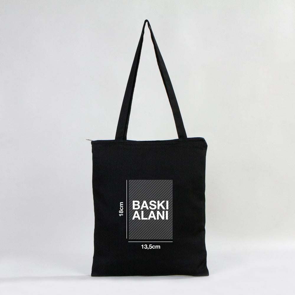 Siyah kumaştan, fermuarlı ve uzun saplı tote çanta. Üzerinde renkli özelleştirilebilir baskı bulunan 35×40 cm omuz çantası.