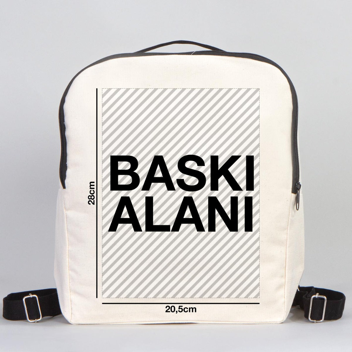 İlk Karne Günüm baskılı, siyah fermuarlı 25×32×10 cm okul temasında bez sırt çantası.